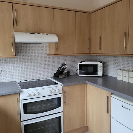 Вилла Grayz Townhouse - Free Onsite Parking For 2 Cars Линкольн Экстерьер фото